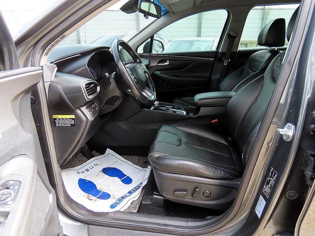 HYUNDAI Santa Fe - Vista 5