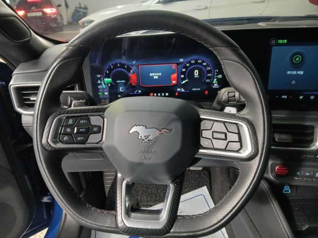 Ford Mustang - Vista 9