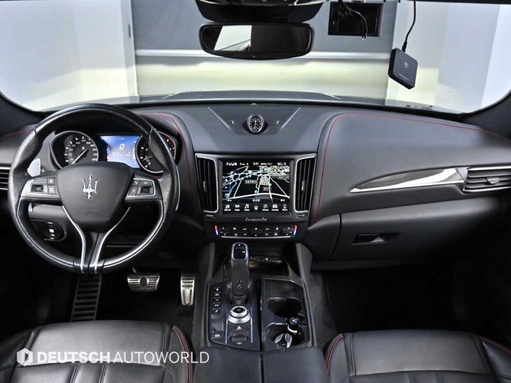 Maserati Levante - Vista 7