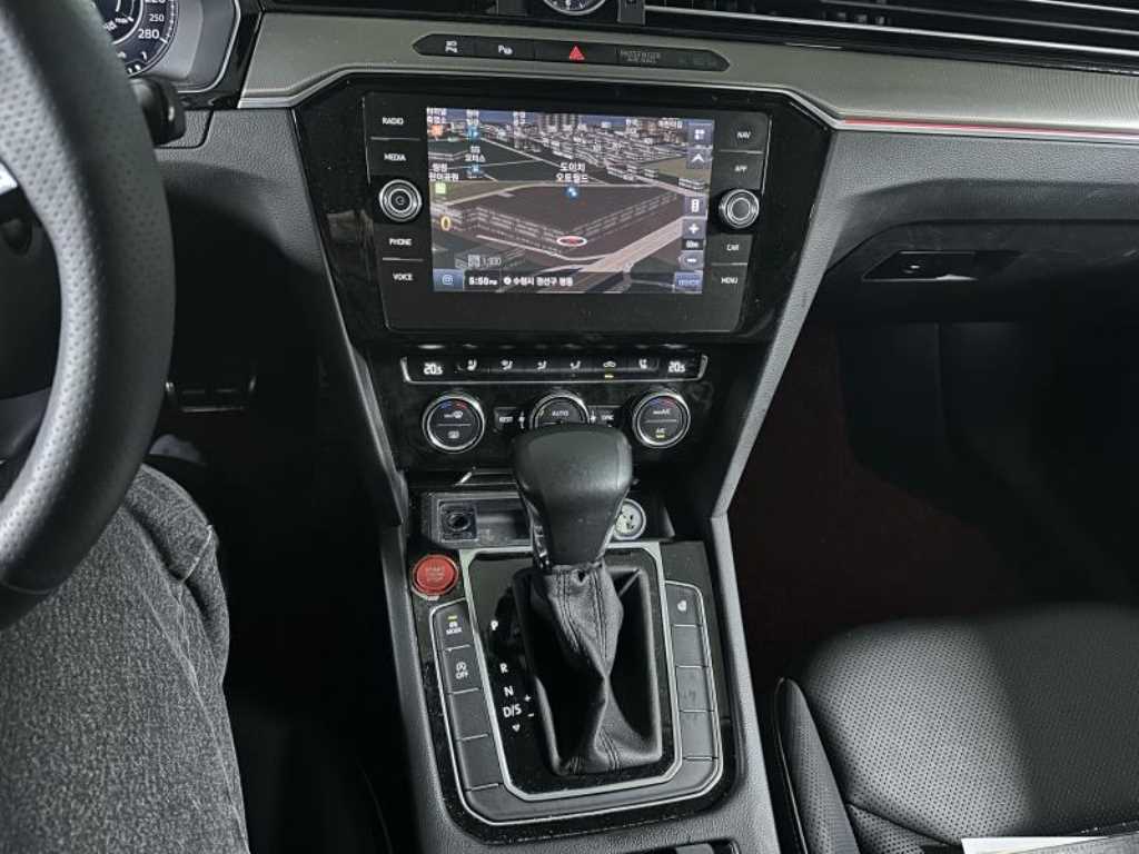 Volkswagen Arteon - Vista 6