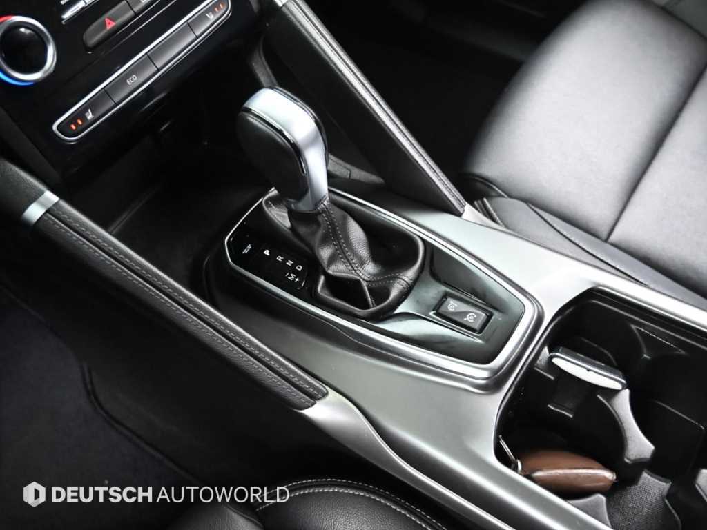 SAMSUNG QM6 - Vista 9