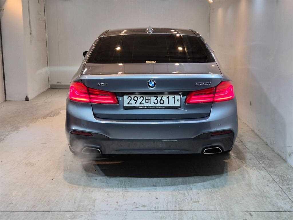 BMW 5 Series - Vista 3