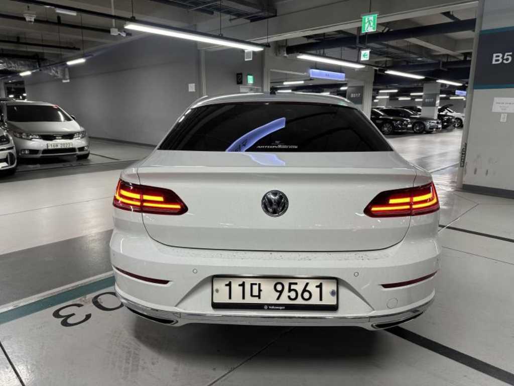 Volkswagen Arteon - Vista 4