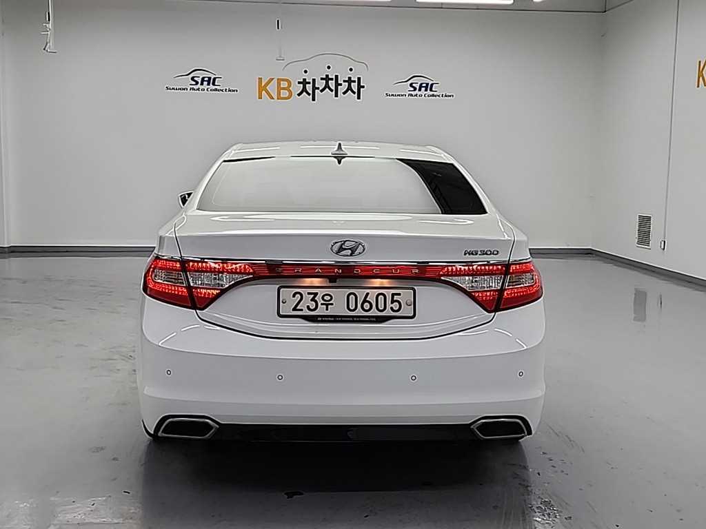 HYUNDAI Grandeur - Vista 3