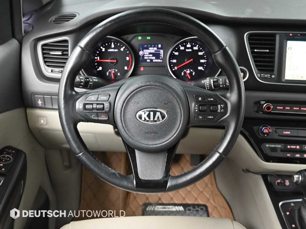 KIA Carnival 2015 Negro - Importación desde Corea - HF Imports Iquique - Foto 13