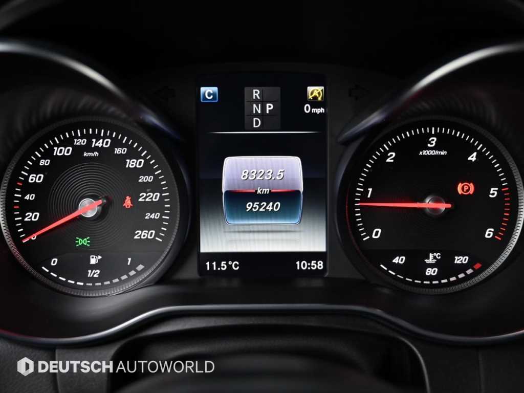 Mercedes Benz GLC Class - Vista 8