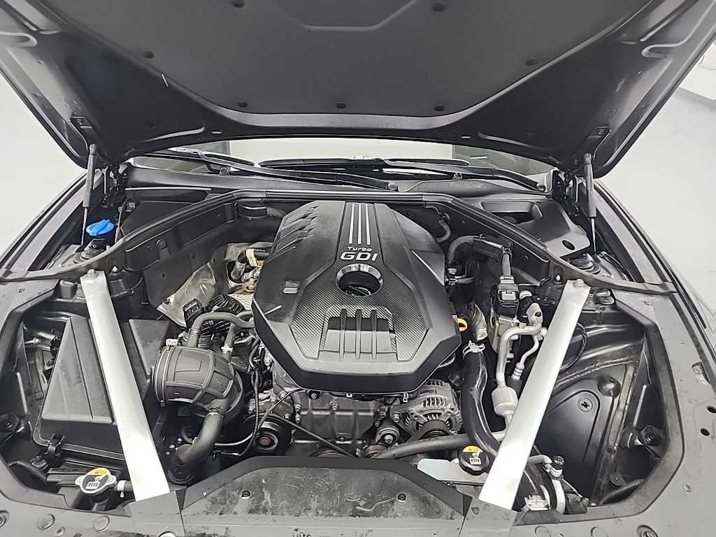 Genesis G70 - Vista 5