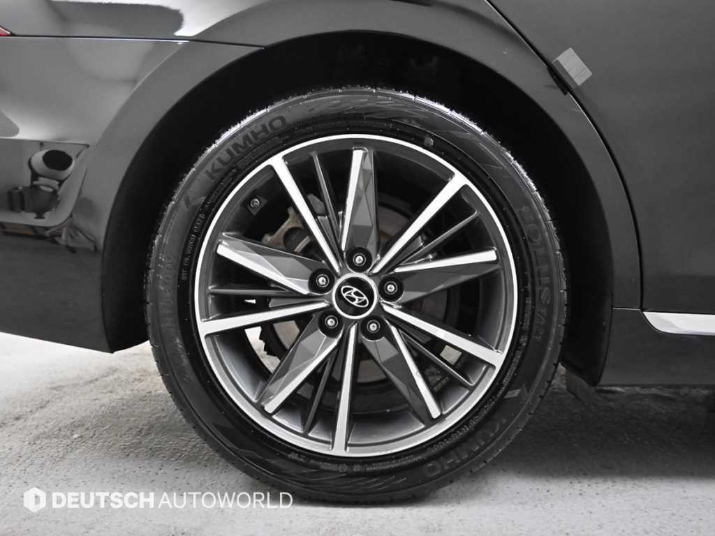 HYUNDAI Grandeur - Vista 5