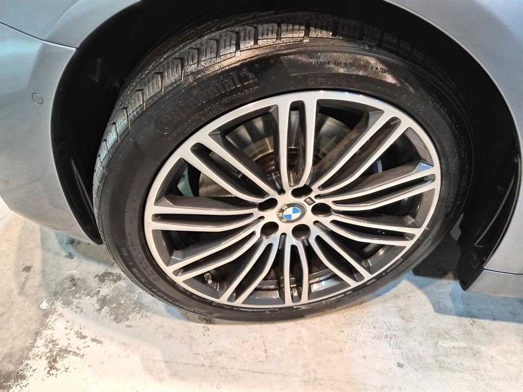 BMW 5 Series 2019 Gris - Importación desde Corea - HF Imports Iquique - Foto 17