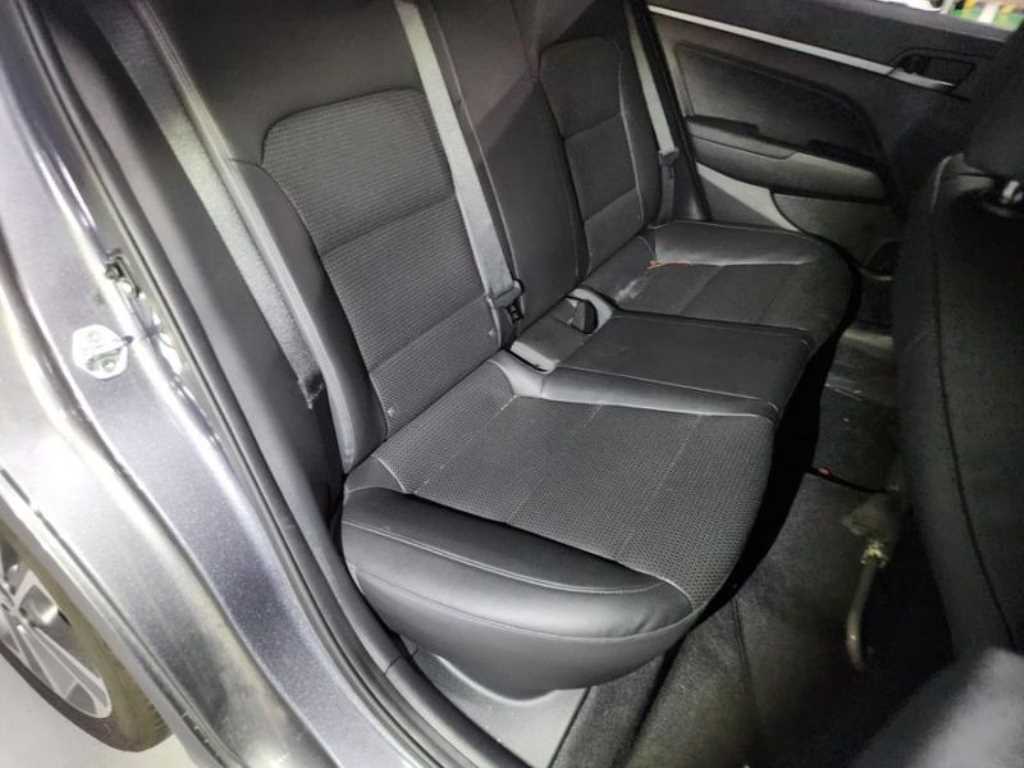 HYUNDAI Avante 2018 Gris - Importación desde Corea - HF Imports Iquique - Foto 13