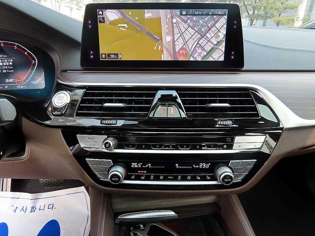 BMW 5 Series 2020 Negro - Importación desde Corea - HF Imports Iquique - Foto 13