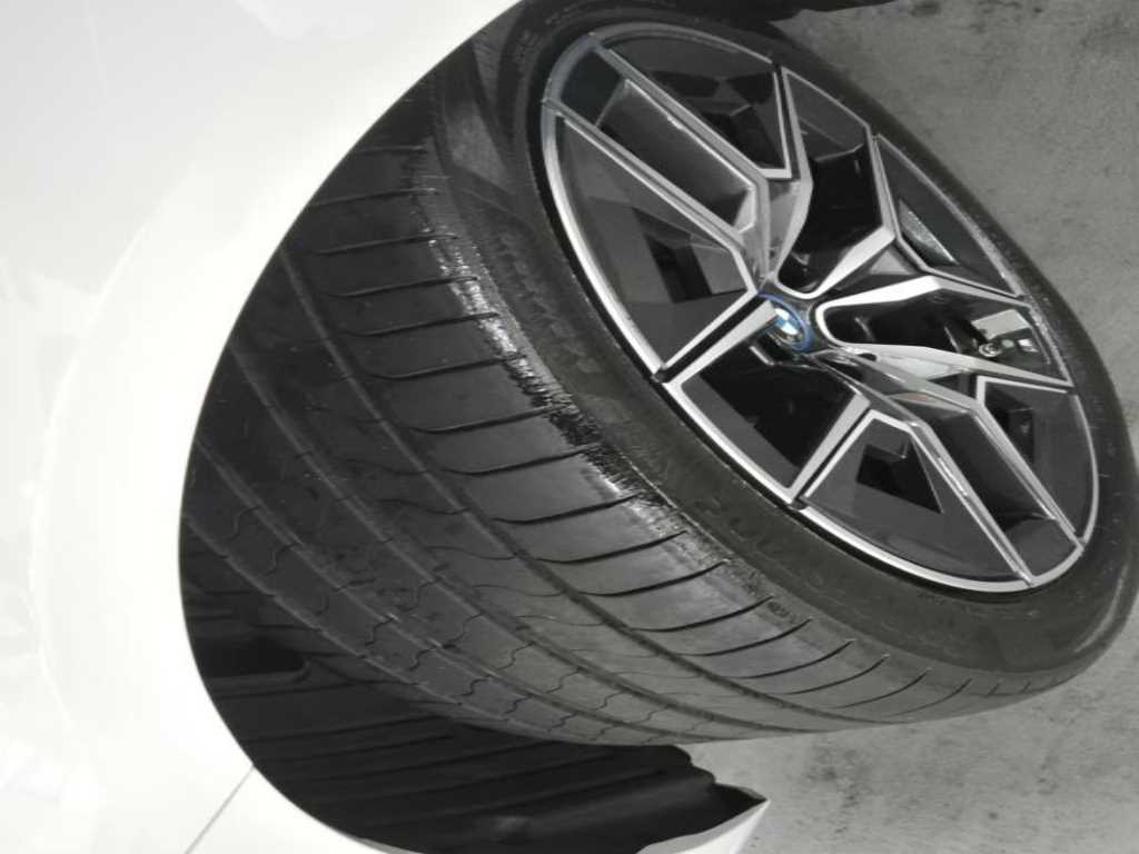 BMW i5 2025 skyblue - Importación desde Corea - HF Imports Iquique - Foto 20