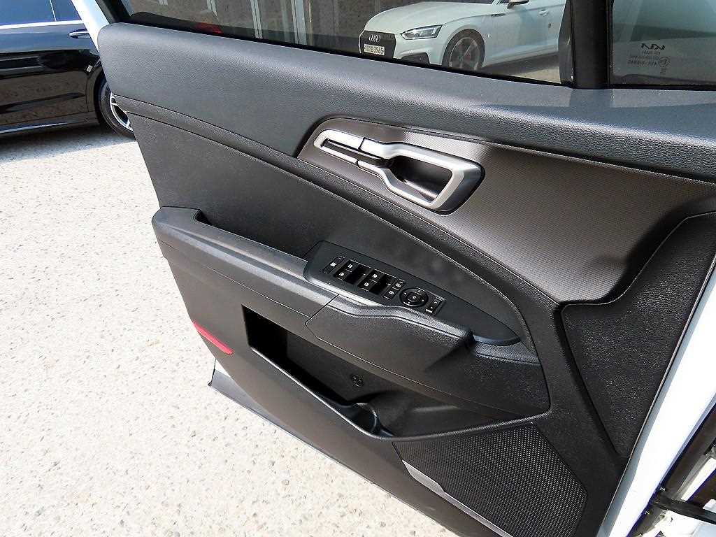 KIA Sportage - Vista 11