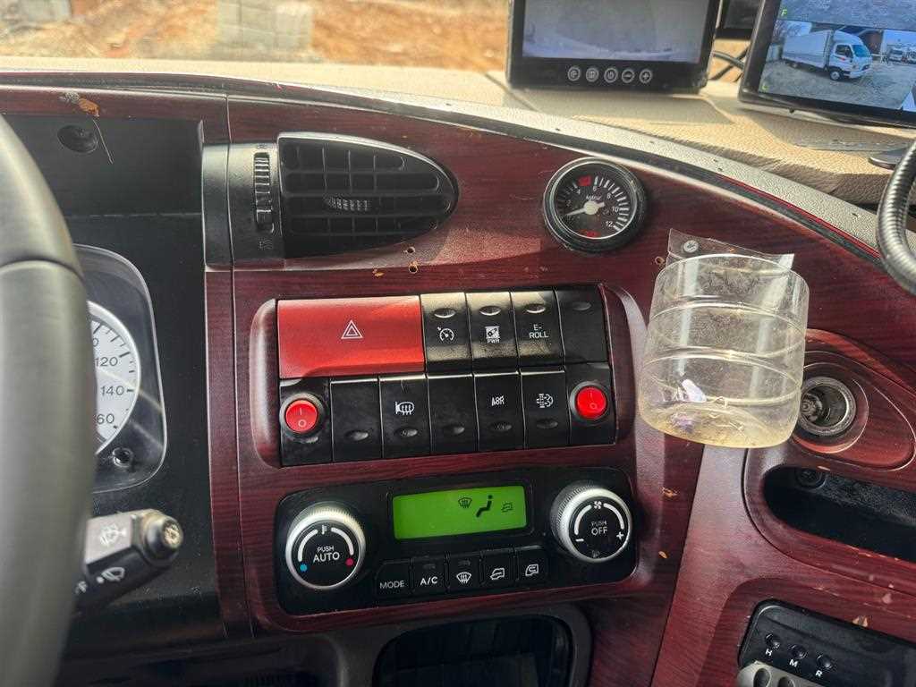 medium and large cargo truck 2017 Blanco - Importación desde Corea - HF Imports Iquique - Foto 13