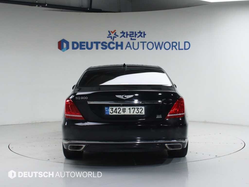 Genesis EQ900 - Vista 4