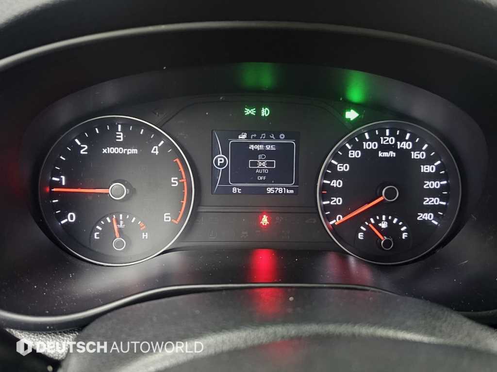 KIA Sportage - Vista 8