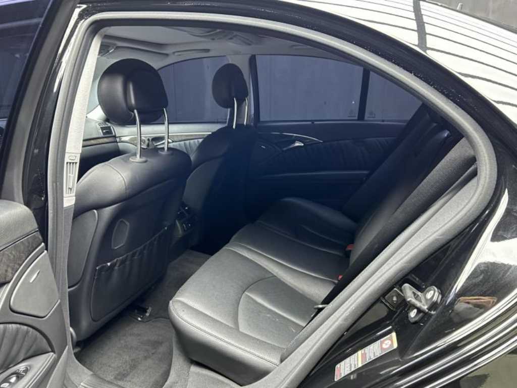 Mercedes Benz E class - Vista 5