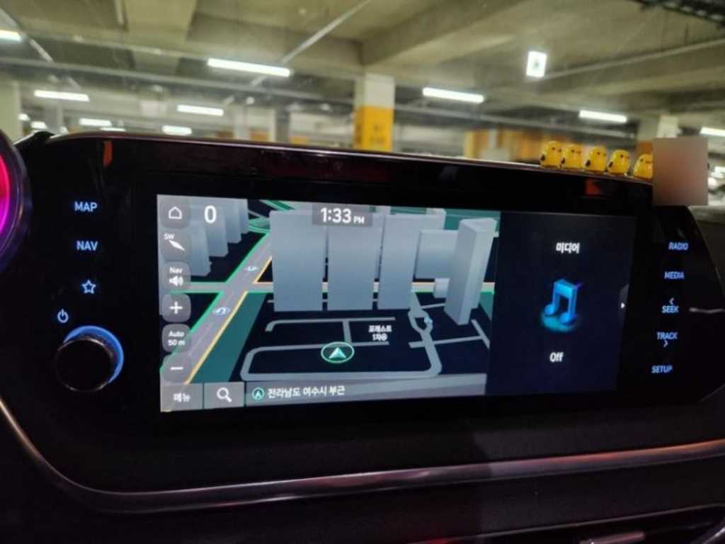 HYUNDAI Sonata - Vista 12