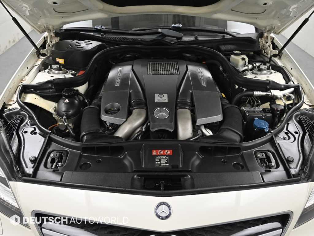 Mercedes Benz CLS Class - Vista 6