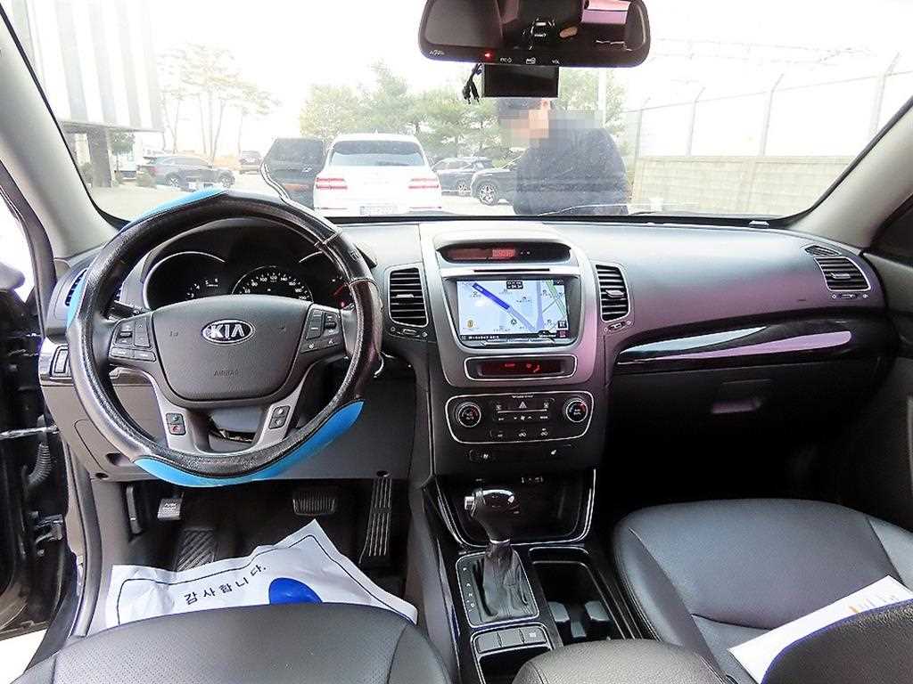 KIA Sorento - Vista 7