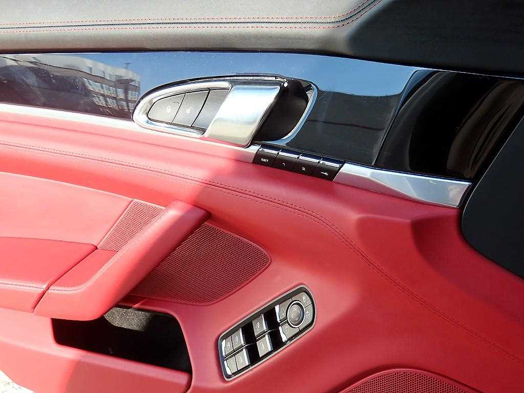 Porsche Panamera - Vista 11