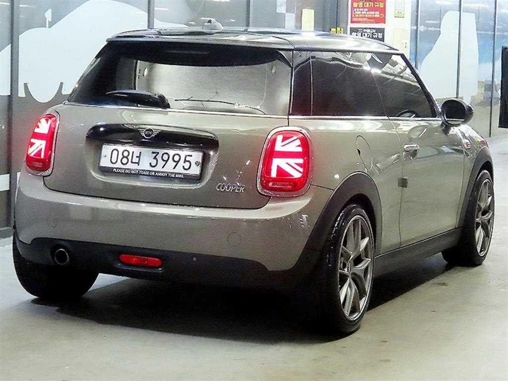 Mini Cooper - Vista 4