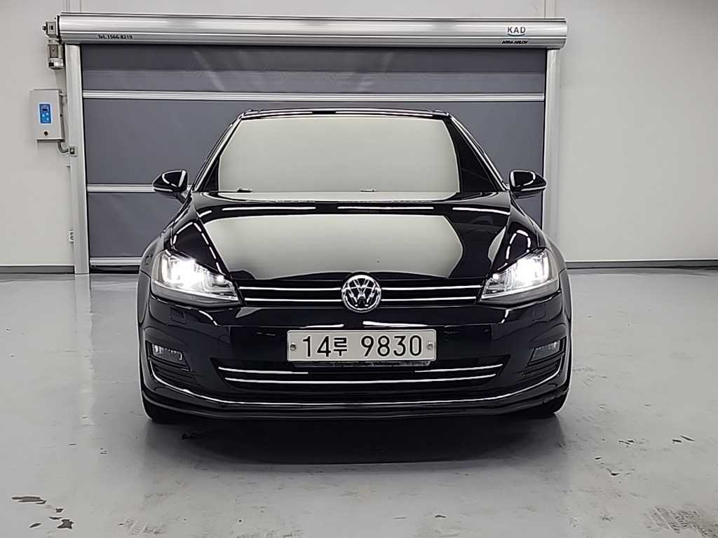 Volkswagen Golf - Vista 2