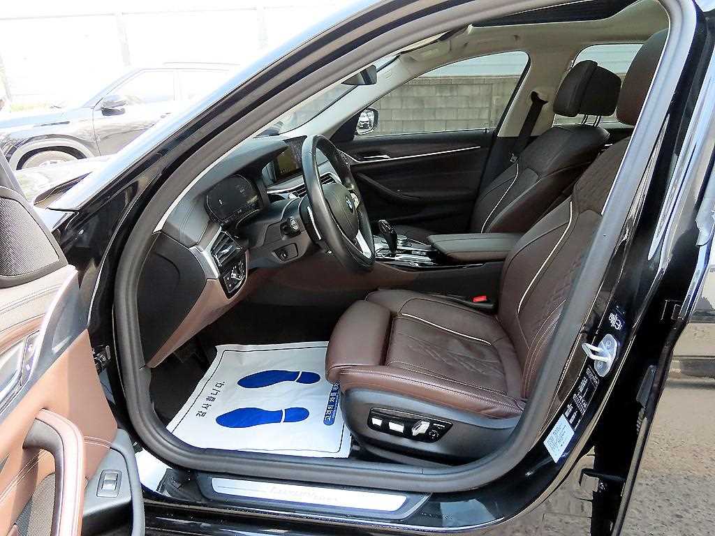 BMW 5 Series - Vista 5