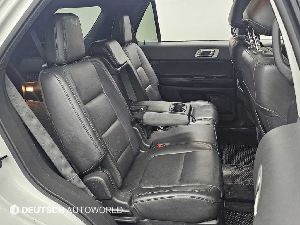 Ford Explorer - Vista 12