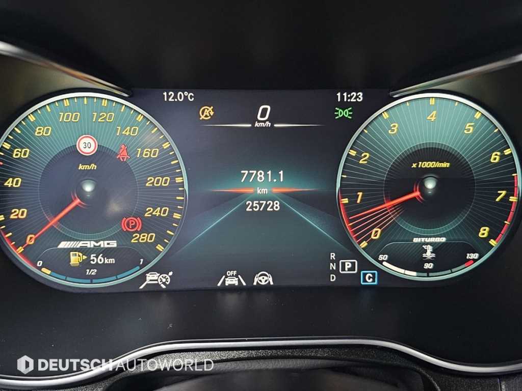 Mercedes Benz GLC Class - Vista 8