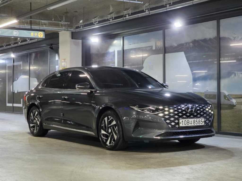HYUNDAI Grandeur - Vista 2