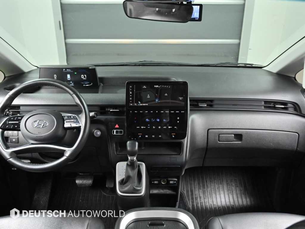 HYUNDAI Staria - Vista 7