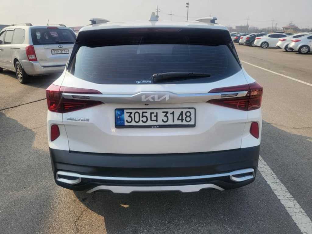 KIA Seltos - Vista 6