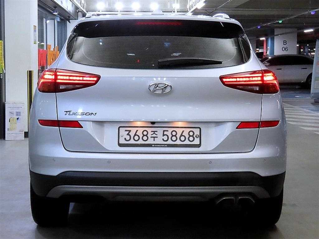 HYUNDAI Tucson - Vista 5