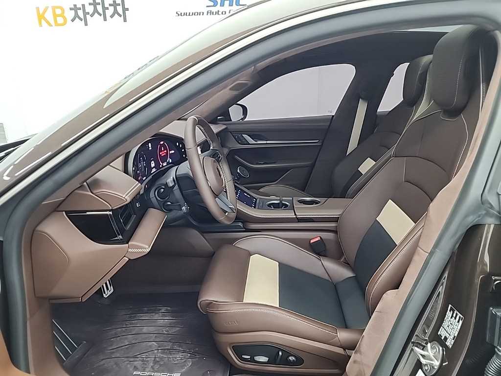 Porsche Taycan - Vista 11