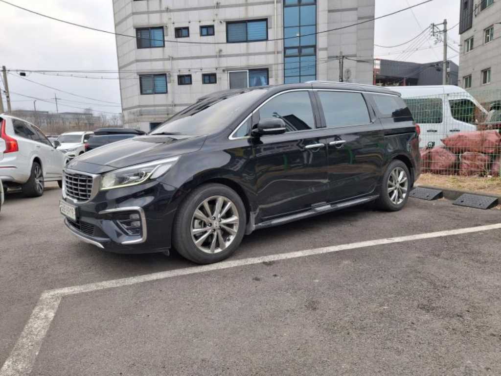 KIA Carnival - Vista 2