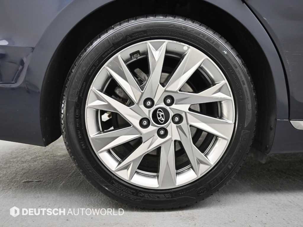 HYUNDAI Grandeur - Vista 5