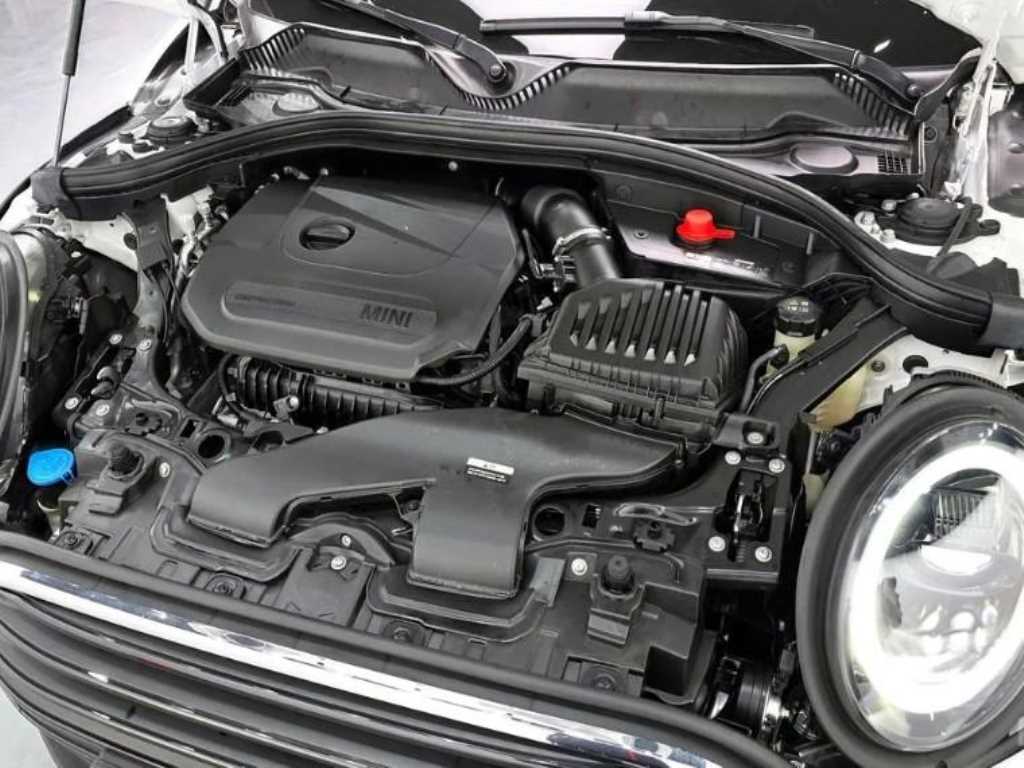 Mini Clubman - Vista 6