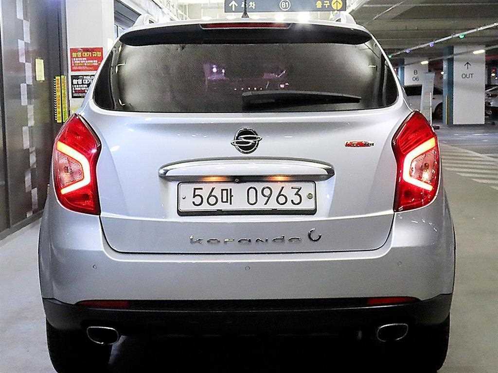 Ssangyong Korando - Vista 5