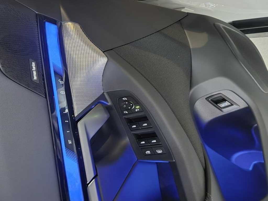 BMW i5 2025 skyblue - Importación desde Corea - HF Imports Iquique - Foto 13