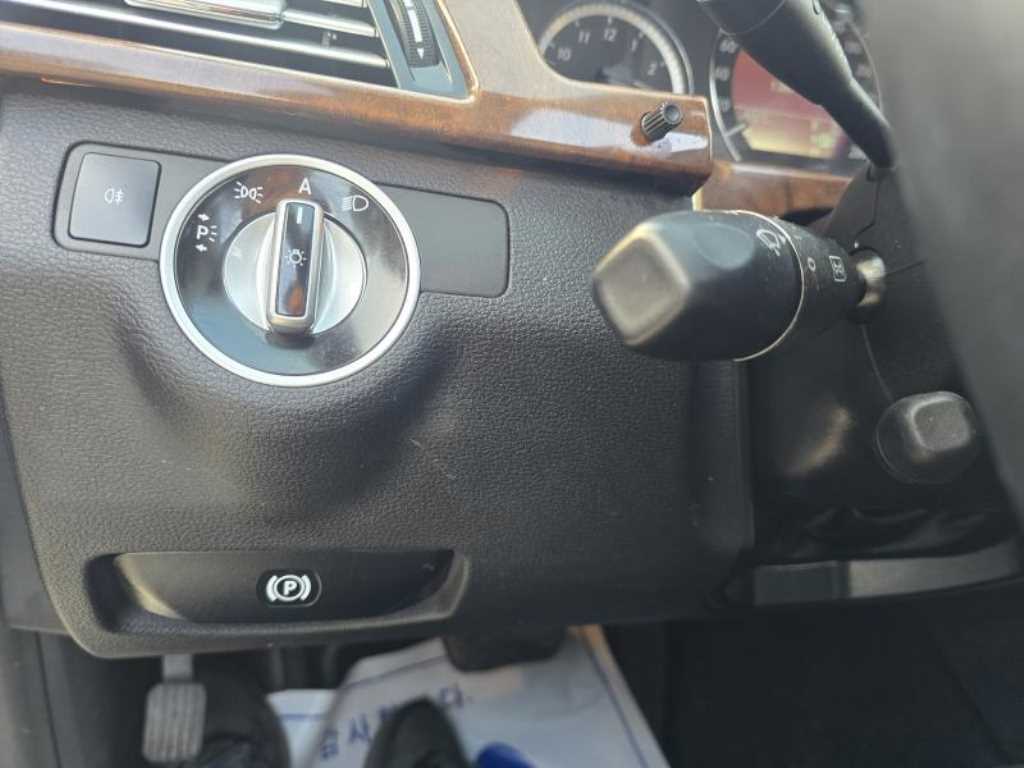 Mercedes Benz E class 2011 Blanco - Importación desde Corea - HF Imports Iquique - Foto 20