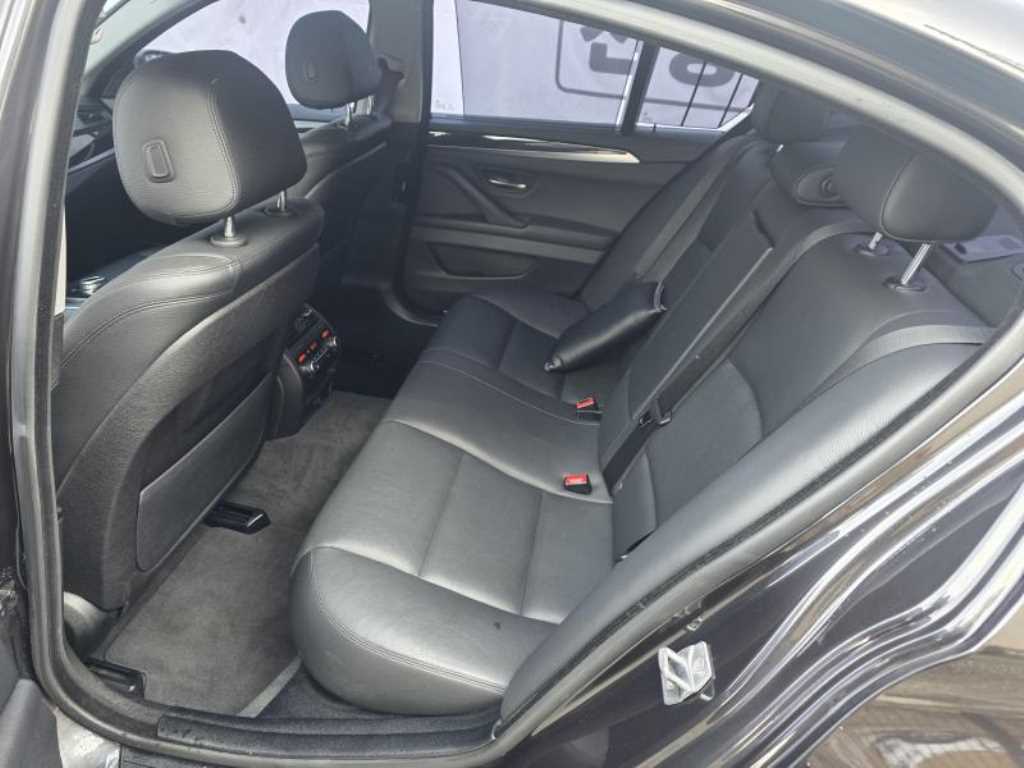 BMW 5 Series - Vista 8