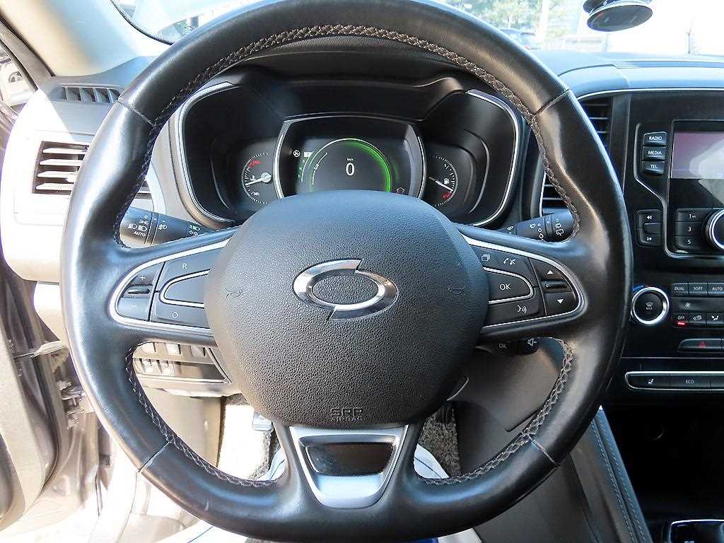 SAMSUNG QM6 - Vista 8