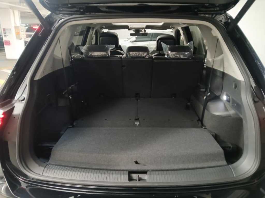 Volkswagen Tiguan 2024 Negro - Importación desde Corea - HF Imports Iquique - Foto 18