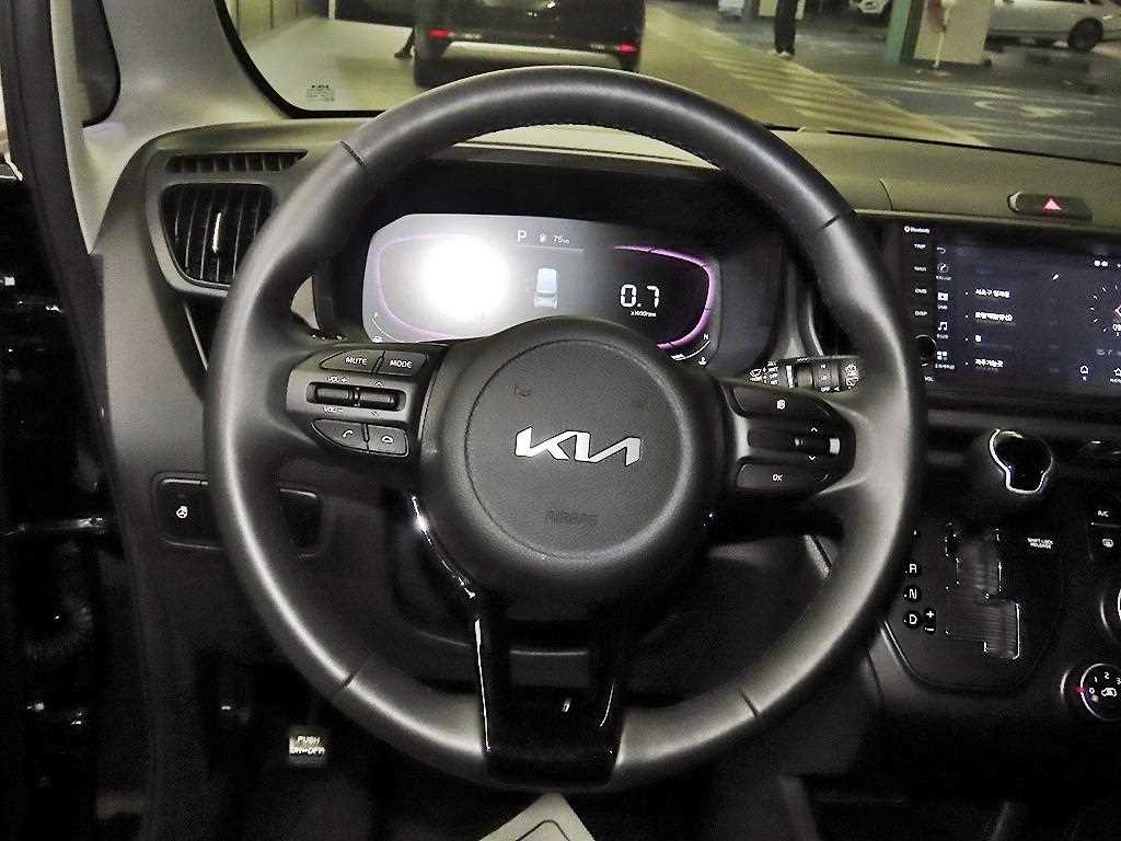 KIA Ray - Vista 8
