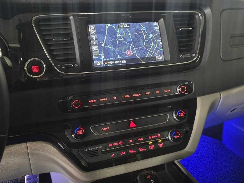 KIA Carnival 2019 Negro - Importación desde Corea - HF Imports Iquique - Foto 17