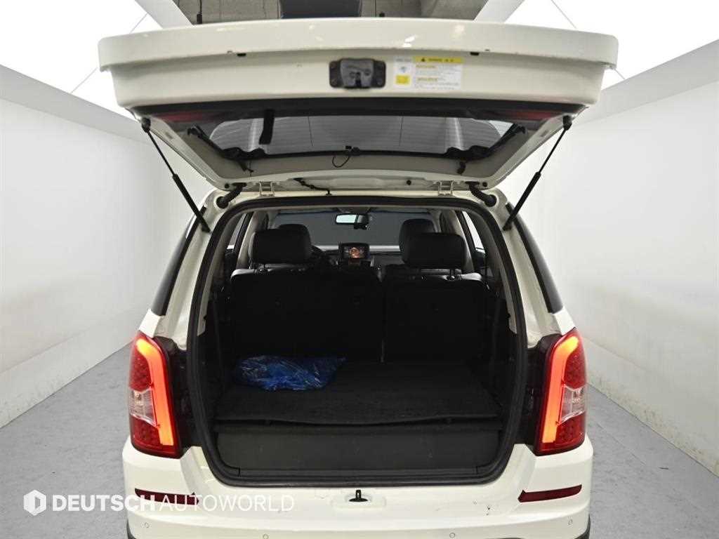 Ssangyong Rexton 2014 Blanco - Importación desde Corea - HF Imports Iquique - Foto 19