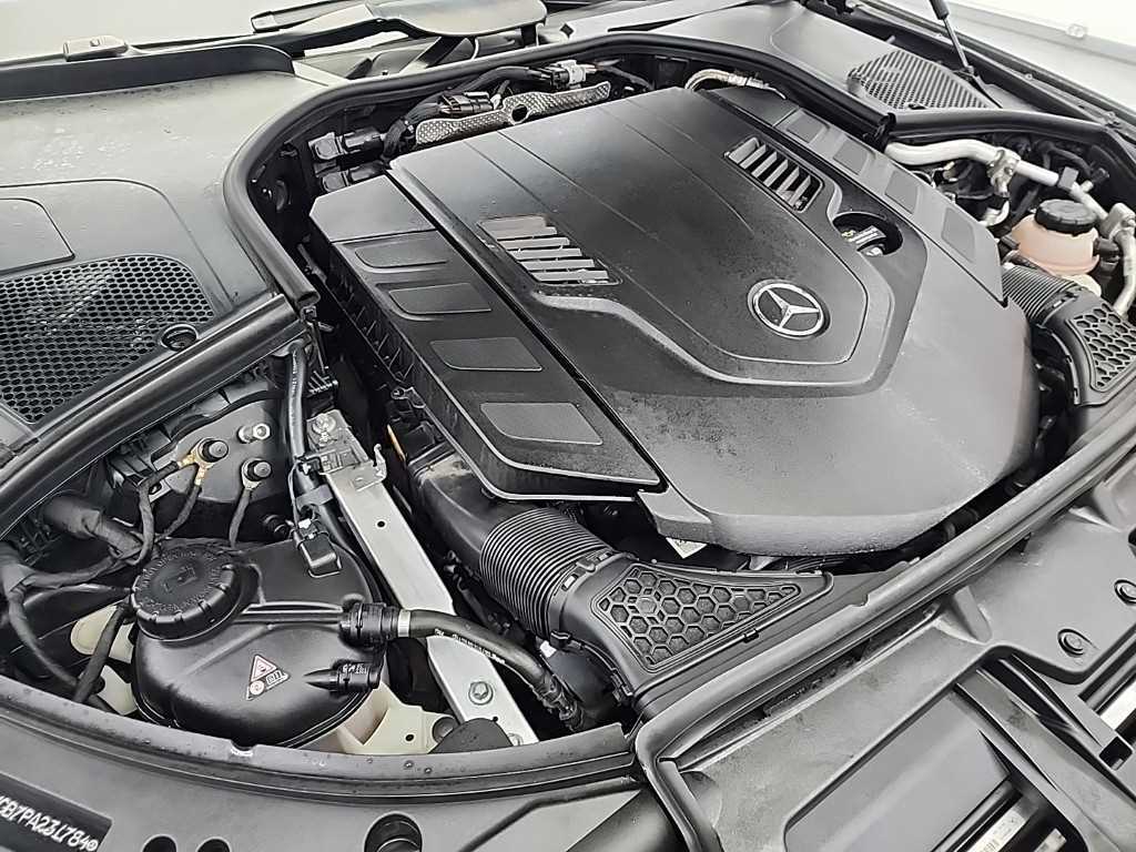 Mercedes Benz S Class - Vista 5