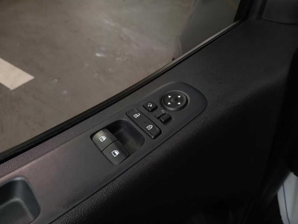 HYUNDAI Staria 2022 Plateado - Importación desde Corea - HF Imports Iquique - Foto 15