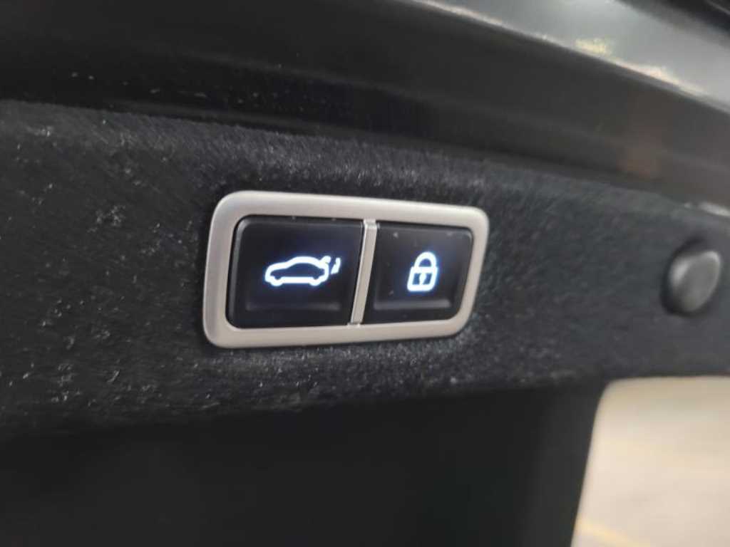 HYUNDAI Grandeur - Vista 7